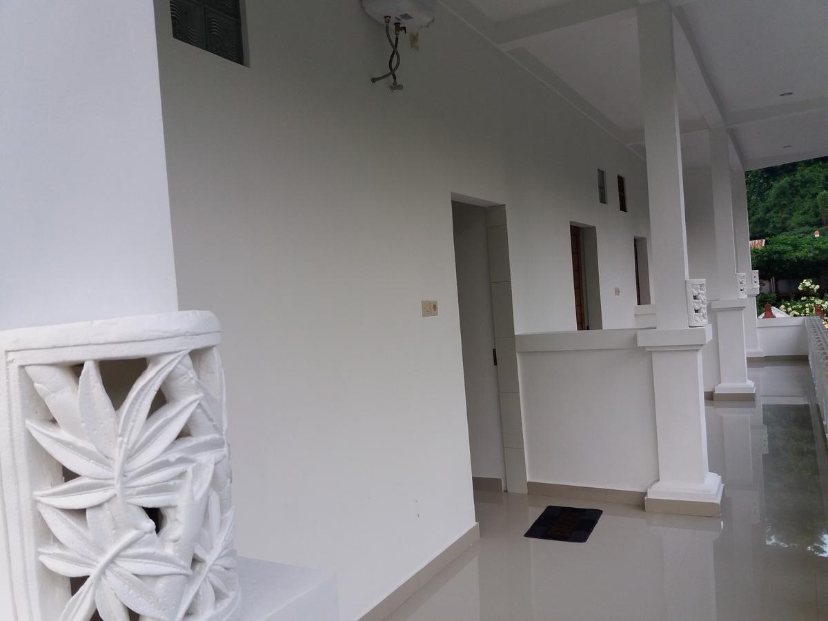 Warung Jemeluk & Home Stay Amed  Exterior photo